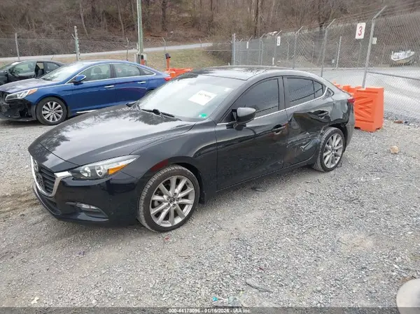 3MZBN1V7XHM132680 2017 MAZDA 3 - Image 2