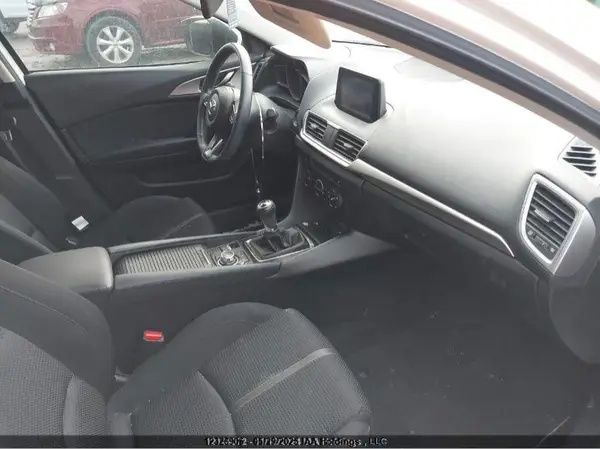 3MZBN1V7XHM145610 2017 MAZDA 3 - Image 1
