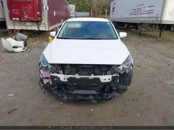 3MZBN1V7XHM145610 2017 MAZDA 3 - Image 2