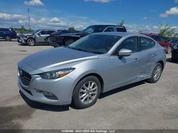 3MZBN1V7XJM240867 2018 MAZDA 3 - Image 2