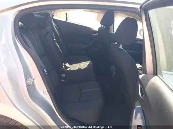 3MZBN1V7XJM240867 2018 MAZDA 3 - Image 8
