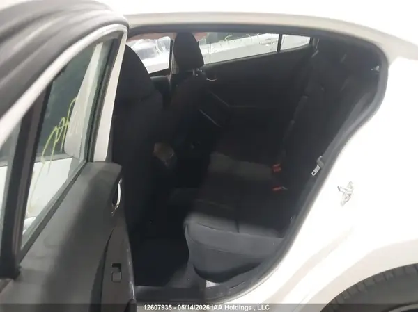 3MZBN1V7XJM247107 2018 MAZDA 3 - Image 8