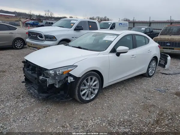 3MZBN1W2XHM127829 2017 MAZDA 3 - Image 2