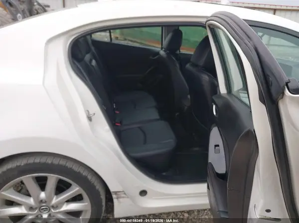 3MZBN1W2XHM127829 2017 MAZDA 3 - Image 8