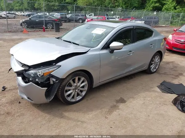 3MZBN1W30HM133185 2017 MAZDA 3 - Image 2