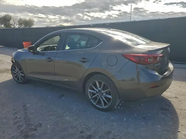 3MZBN1W30JM160117 2018 MAZDA 3 - Image 2