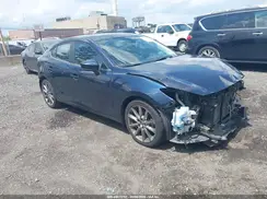 3MZBN1W30JM163485 2018 MAZDA 3