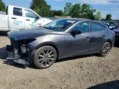 3MZBN1W30JM164247 2018 MAZDA 3