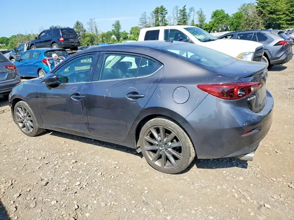 3MZBN1W30JM164247 2018 MAZDA 3 - Image 2