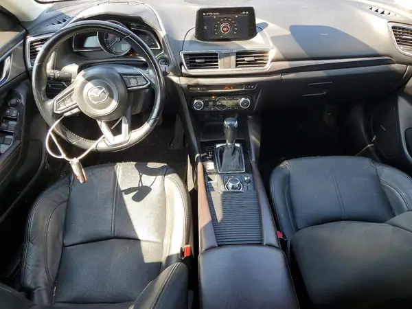 3MZBN1W30JM164247 2018 MAZDA 3 - Image 8