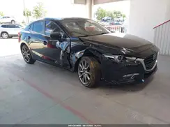 3MZBN1W30JM174177 2018 MAZDA 3