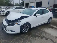 3MZBN1W30JM181002 2018 MAZDA 3