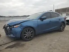 3MZBN1W30JM181128 2018 MAZDA 3
