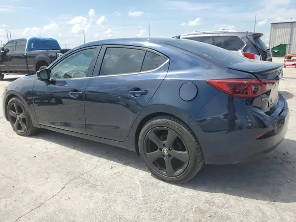 3MZBN1W30JM183123 2018 MAZDA 3 - Image 2