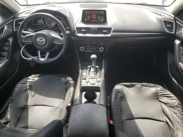 3MZBN1W30JM183123 2018 MAZDA 3 - Image 8