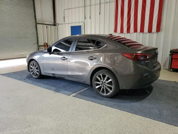 3MZBN1W30JM188709 2018 MAZDA 3 - Image 2
