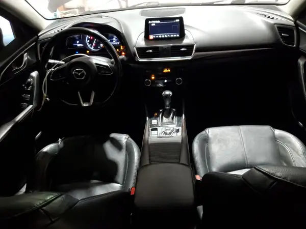 3MZBN1W30JM188709 2018 MAZDA 3 - Image 8