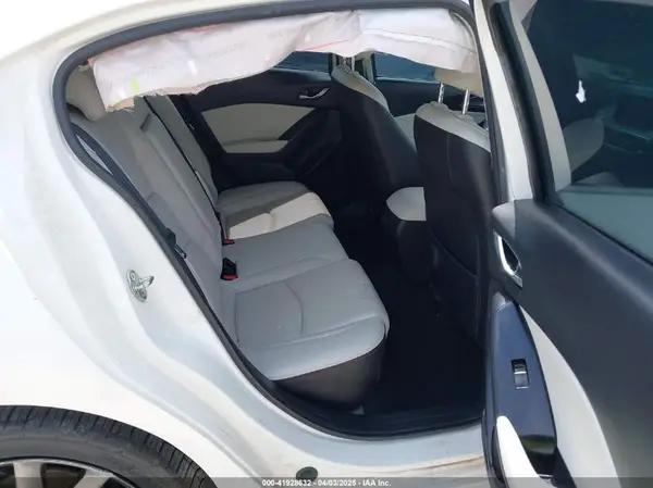 3MZBN1W30JM195076 2018 MAZDA 3 - Image 8
