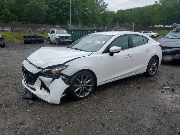 3MZBN1W30JM195711 2018 MAZDA 3 - Image 1