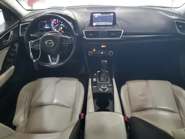 3MZBN1W30JM201992 2018 MAZDA 3 - Image 8