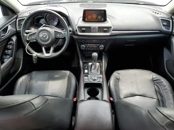 3MZBN1W30JM218582 2018 MAZDA 3 - Image 8