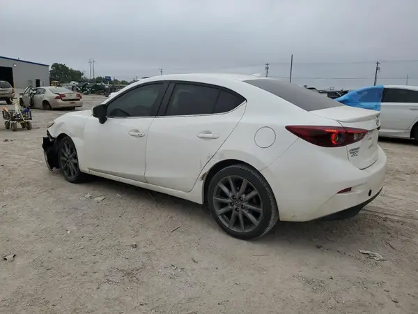 3MZBN1W30JM236483 2018 MAZDA 3 - Image 2