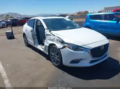 3MZBN1W31JM173362 2018 MAZDA 3