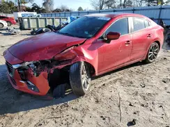 3MZBN1W31JM180263 2018 MAZDA 3