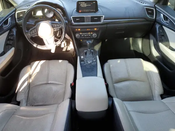 3MZBN1W31JM180263 2018 MAZDA 3 - Image 8
