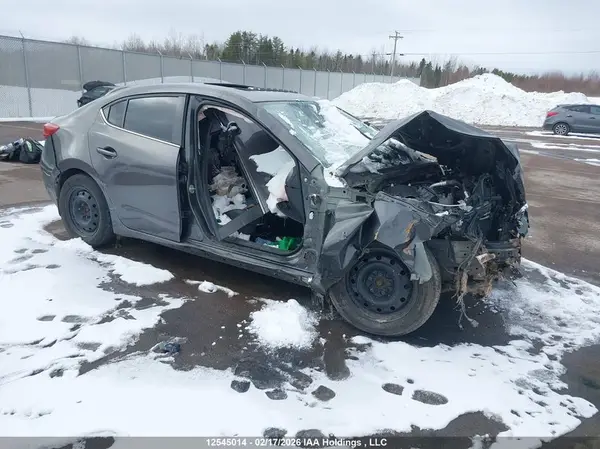 3MZBN1W31JM195958 2018 MAZDA 3 - Image 1