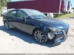 3MZBN1W31JM197242 2018 MAZDA 3