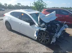 3MZBN1W31JM221779 2018 MAZDA 3