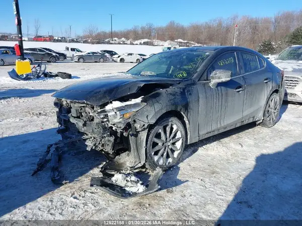 3MZBN1W31JM221801 2018 MAZDA 3 - Image 2