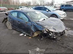3MZBN1W31JM227212 2018 MAZDA 3