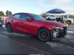3MZBN1W31JM239604 2018 MAZDA 3