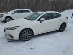 3MZBN1W31JM257598 2018 MAZDA 3
