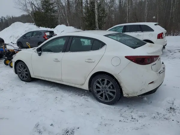 3MZBN1W31JM257598 2018 MAZDA 3 - Image 2