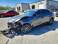 3MZBN1W31JM271565 2018 MAZDA 3