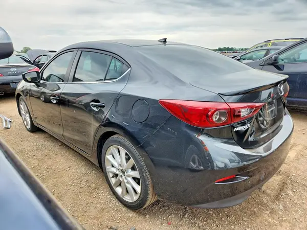 3MZBN1W32HM136055 2017 MAZDA 3 - Image 2