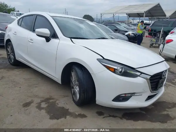3MZBN1W32HM137772 2017 MAZDA 3 - Image 1