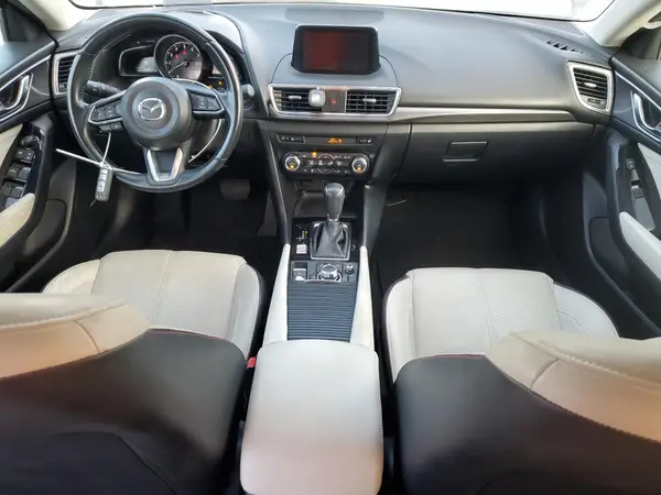3MZBN1W32HM138775 2017 MAZDA 3 - Image 8