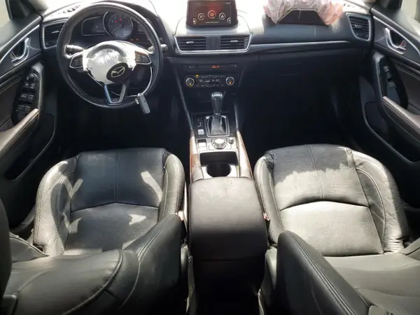 3MZBN1W32JM158692 2018 MAZDA 3 - Image 8