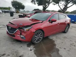 3MZBN1W32JM160121 2018 MAZDA 3