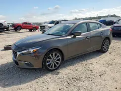 3MZBN1W32JM190378 2018 MAZDA 3