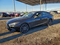 3MZBN1W32JM210984 2018 MAZDA 3