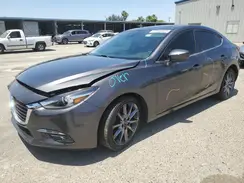 3MZBN1W32JM229308 2018 MAZDA 3