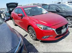 3MZBN1W32JM240325 2018 MAZDA 3