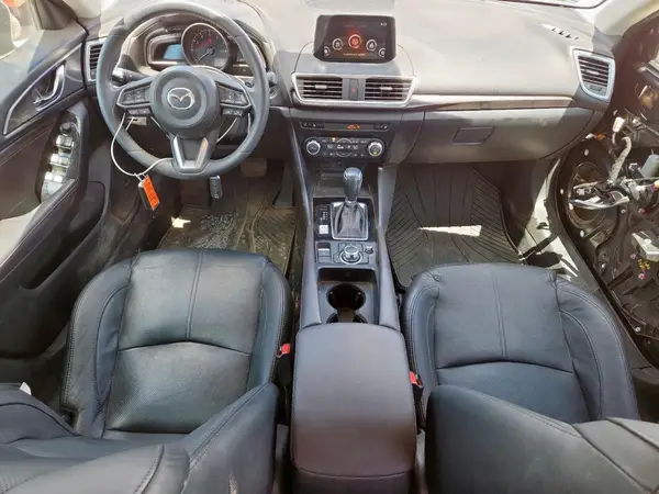 3MZBN1W32JM264379 2018 MAZDA 3 - Image 8