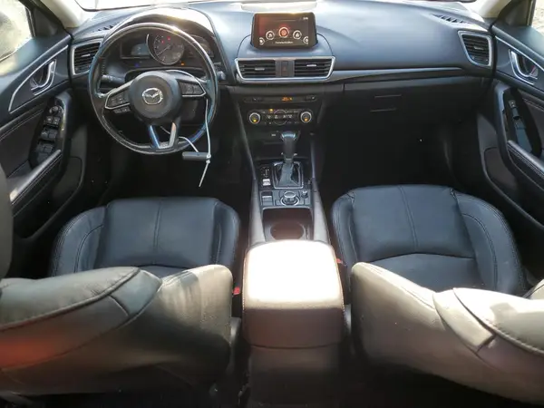 3MZBN1W33JM161729 2018 MAZDA 3 - Image 8