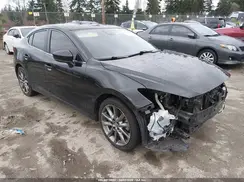 3MZBN1W33JM190874 2018 MAZDA 3